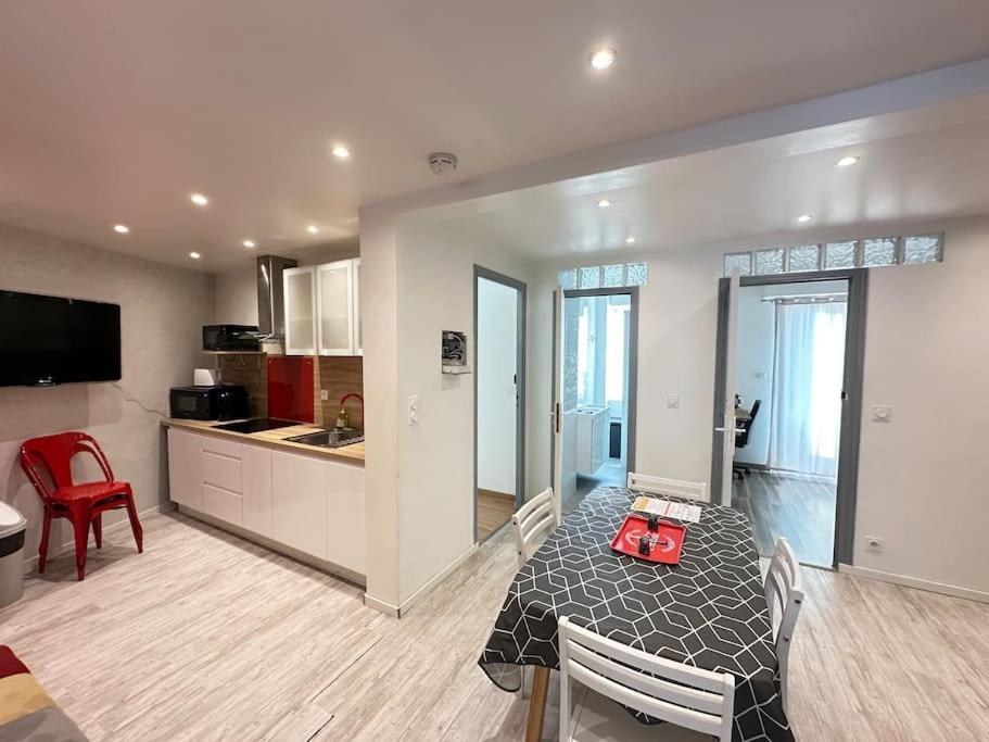 Appartement Avec 4 Chambres Doubles - Proche De La Mer, Des Transports Et De La Promenade Des Anglais Nice Exterior photo